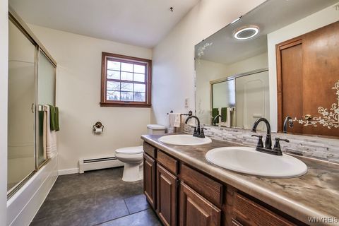 Tiny photo for 555 Ransom Road, Grand Island, NY 14072 (MLS # B1655354)