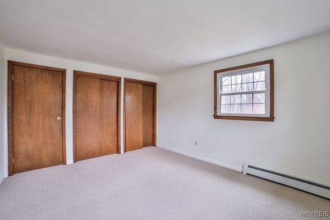 Tiny photo for 555 Ransom Road, Grand Island, NY 14072 (MLS # B1655354)