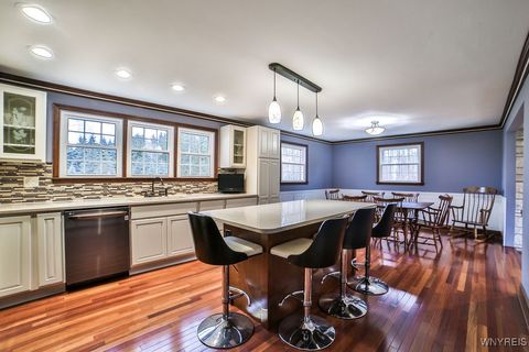 Tiny photo for 555 Ransom Road, Grand Island, NY 14072 (MLS # B1655354)