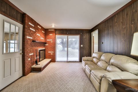 Tiny photo for 555 Ransom Road, Grand Island, NY 14072 (MLS # B1655354)