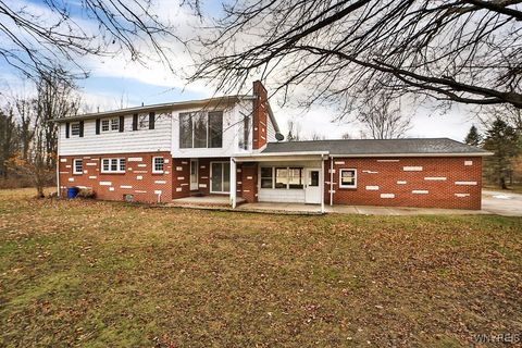 Tiny photo for 555 Ransom Road, Grand Island, NY 14072 (MLS # B1655354)