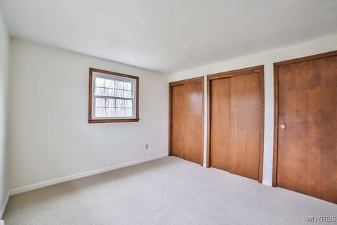 Tiny photo for 555 Ransom Road, Grand Island, NY 14072 (MLS # B1655354)