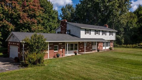 Tiny photo for 555 Ransom Road, Grand Island, NY 14072 (MLS # B1655354)