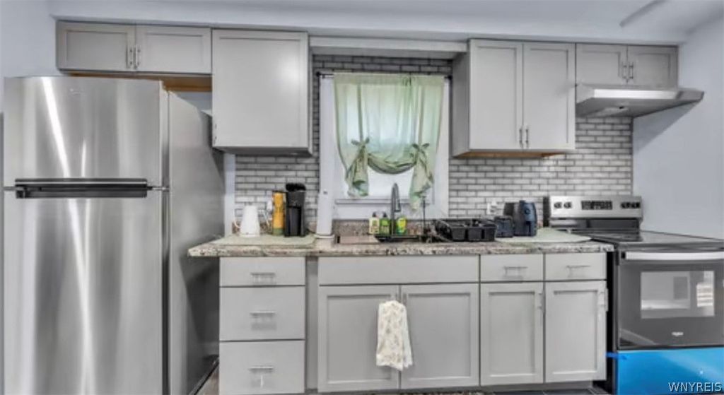 Photo of 1536 Niagara Avenue, Niagara Falls, NY 14305 (MLS # B1666137)