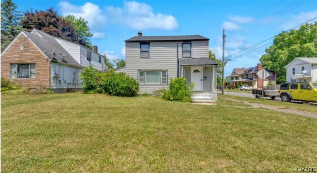 Photo of 1536 Niagara Avenue, Niagara Falls, NY 14305 (MLS # B1666137)