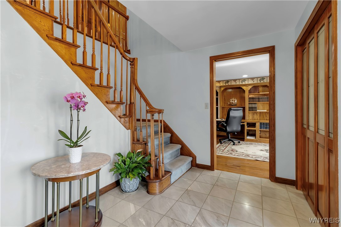 3379 Baker Road, Orchard Park, New York image 5