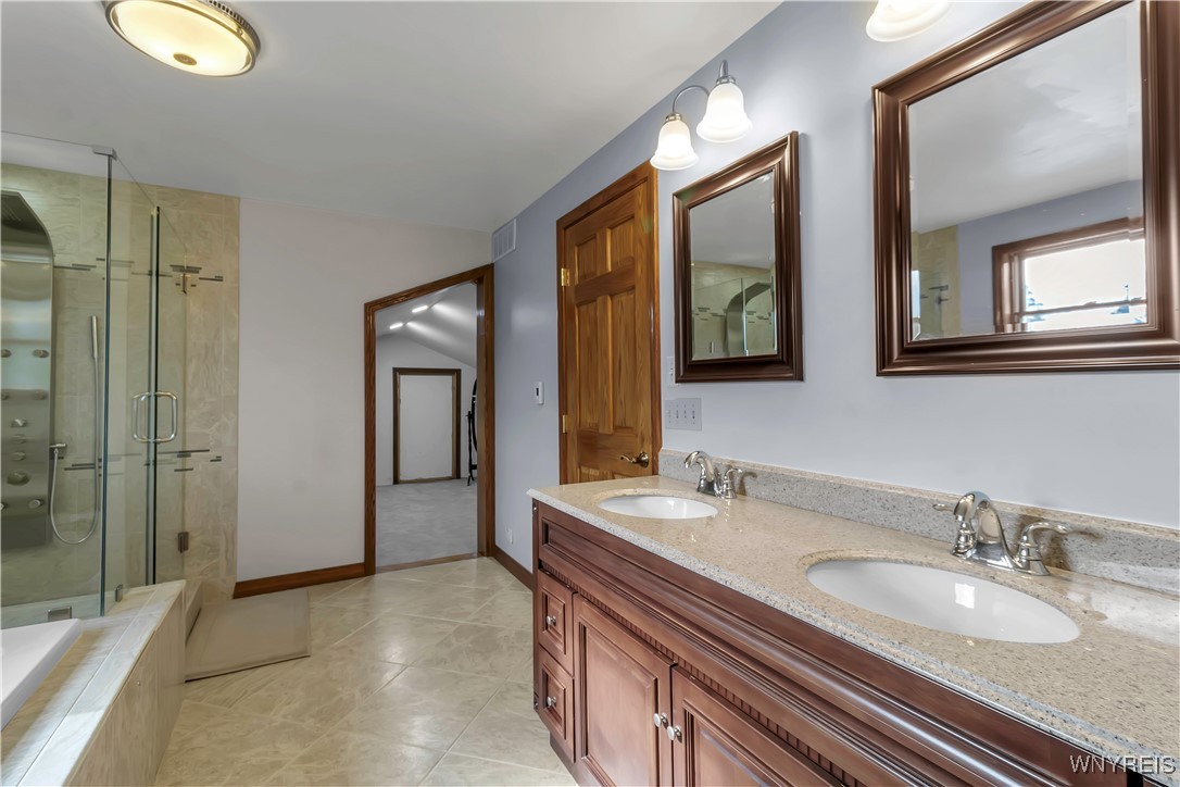 3379 Baker Road, Orchard Park, New York image 37
