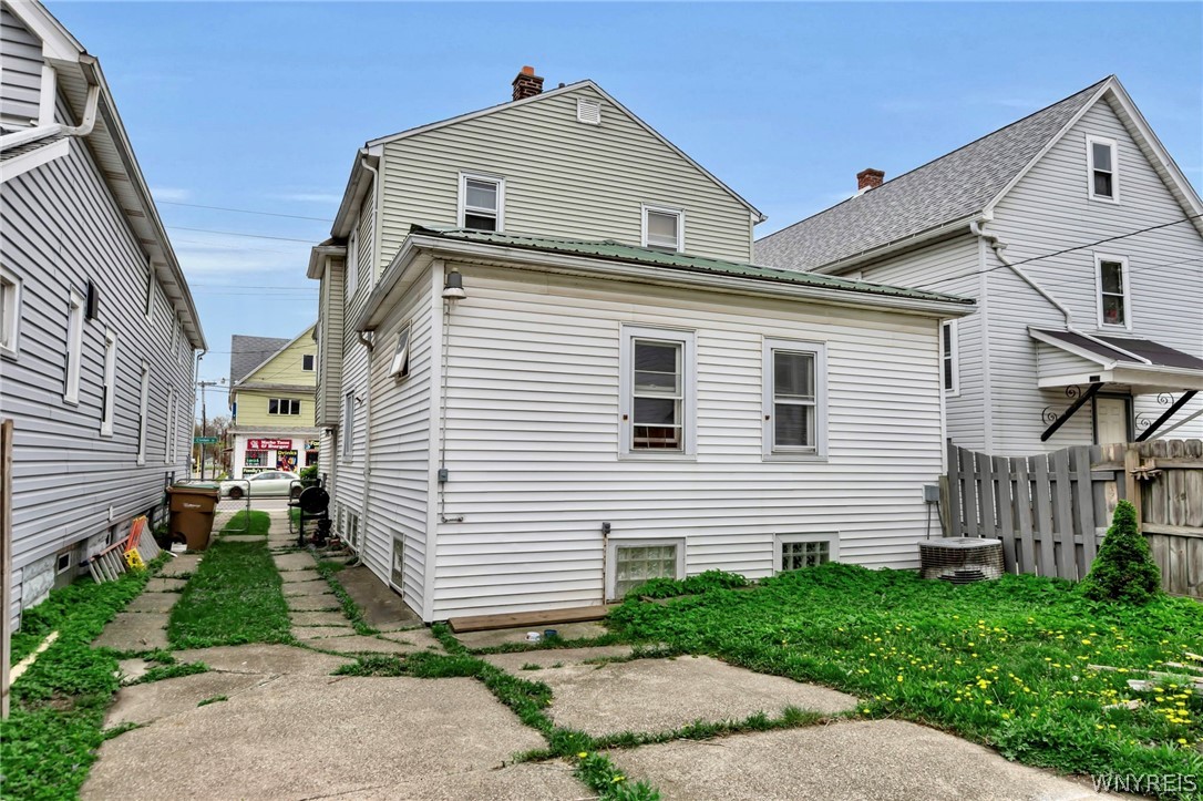 2140 Clinton Street