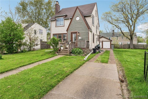 Homes For Sale - 52 Commodore Avenue<br/> Tonawanda, NY 14150