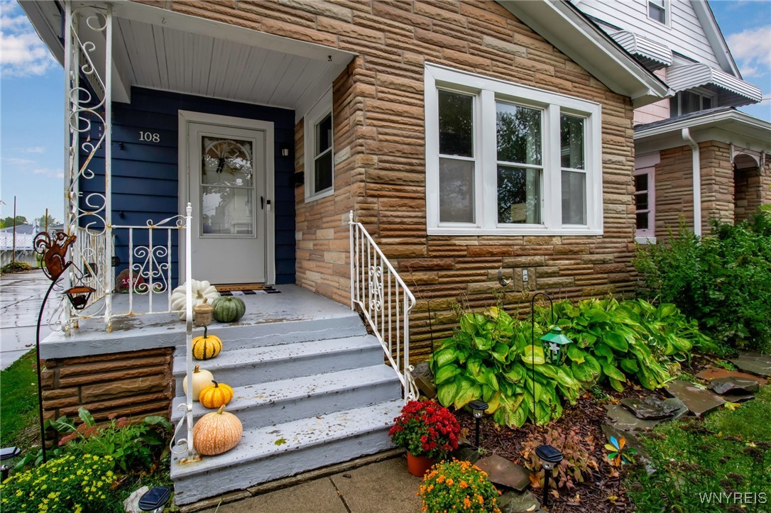 Lancaster, New York 14043, United States, 4 Bedrooms Bedrooms, ,1 BathroomBathrooms,Residential,Active,225156