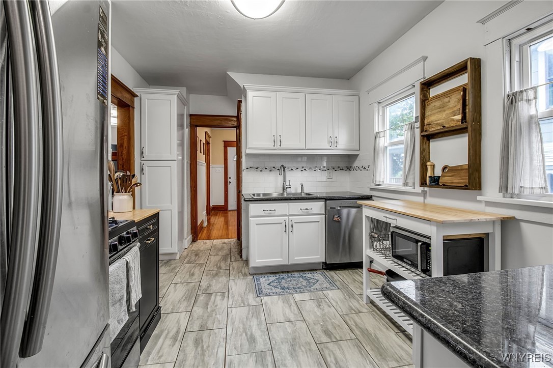 Lancaster, New York 14043, United States, 4 Bedrooms Bedrooms, ,1 BathroomBathrooms,Residential,Active,225156