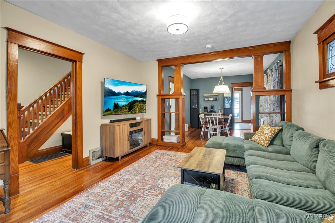 Lancaster, New York 14043, United States, 4 Bedrooms Bedrooms, ,1 BathroomBathrooms,Residential,Active,225156