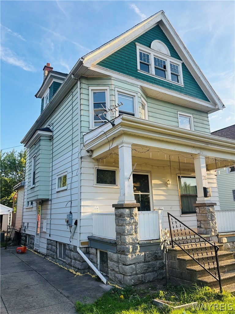 76 Mang Avenue