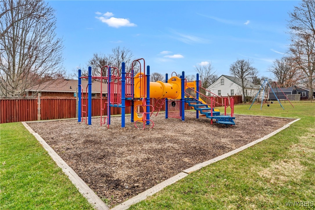 4463 Crestridge Drive, Hamburg, New York image 37
