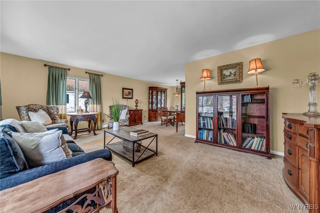 4463 Crestridge Drive, Hamburg, New York image 3
