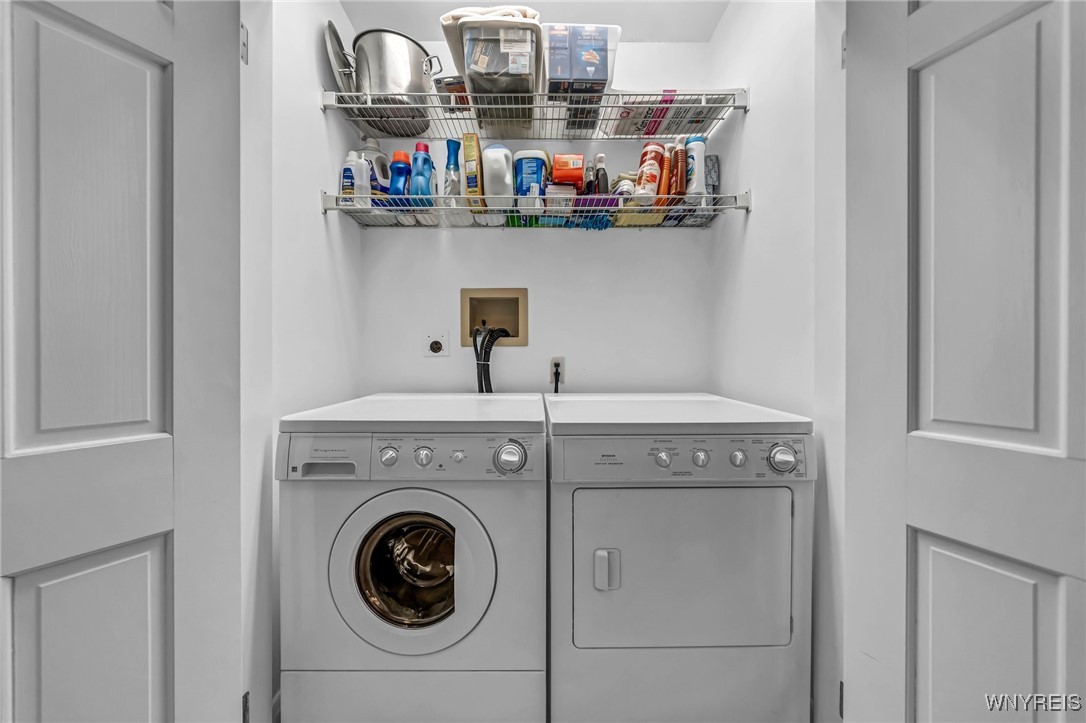 4463 Crestridge Drive, Hamburg, New York image 30