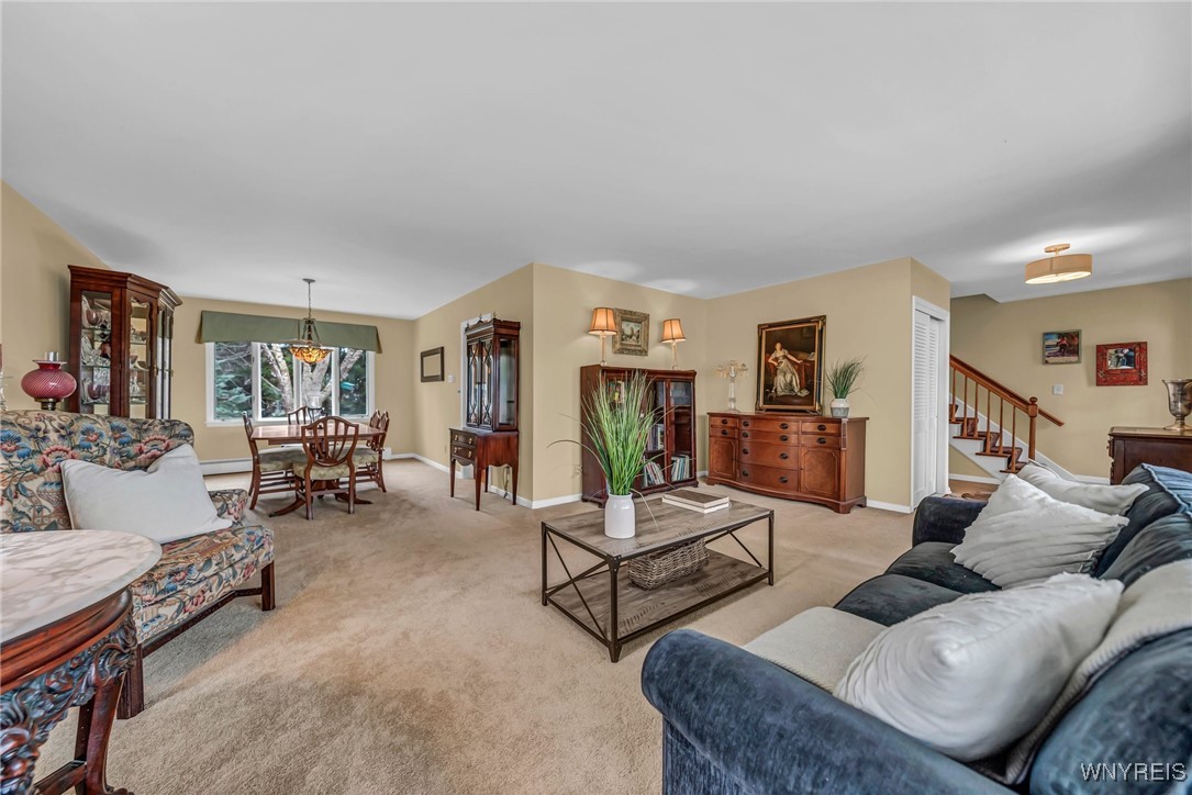 4463 Crestridge Drive, Hamburg, New York image 4