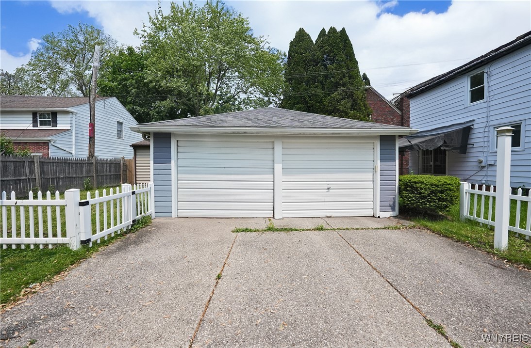 84 Garland Drive, Amherst, New York image 25