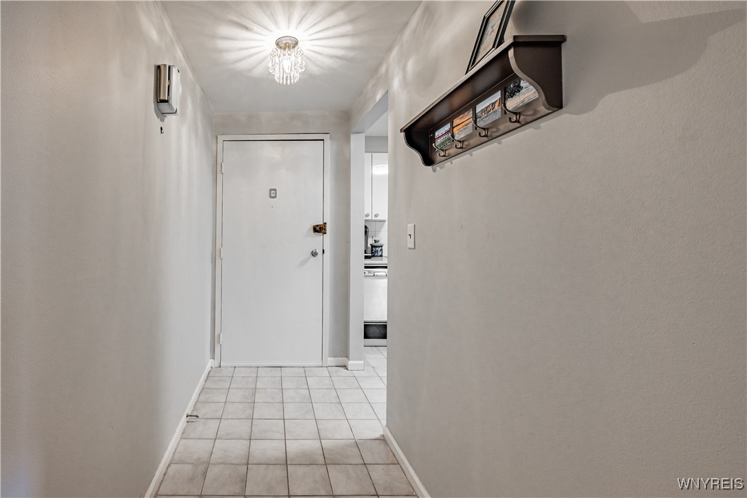 1340 Maple Road 7