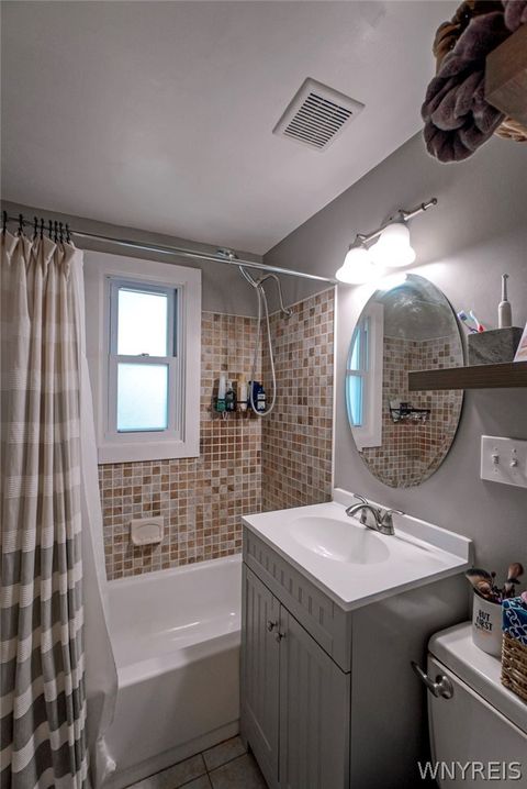 Tiny photo for 25 Mafalda Drive, Cheektowaga, NY 14215 (MLS # B1684814)