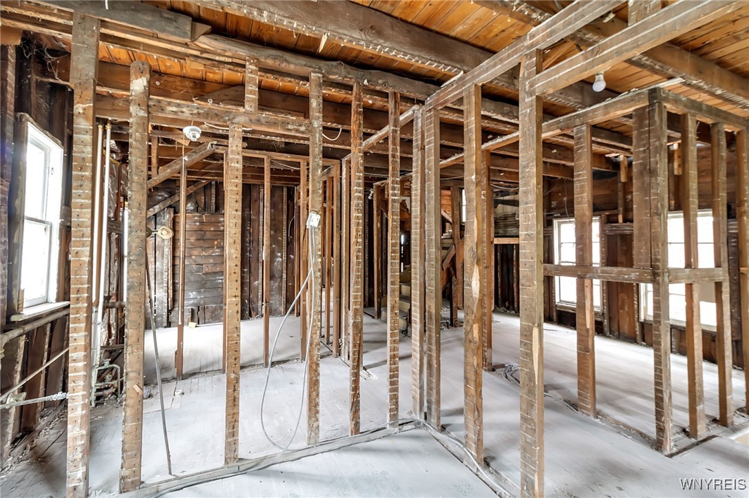 72 Mariner Street, Buffalo, New York image 9