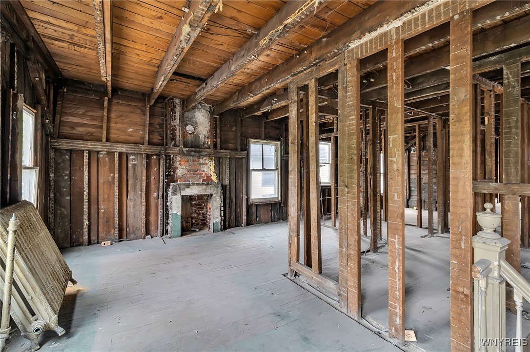 72 Mariner Street, Buffalo, New York image 10