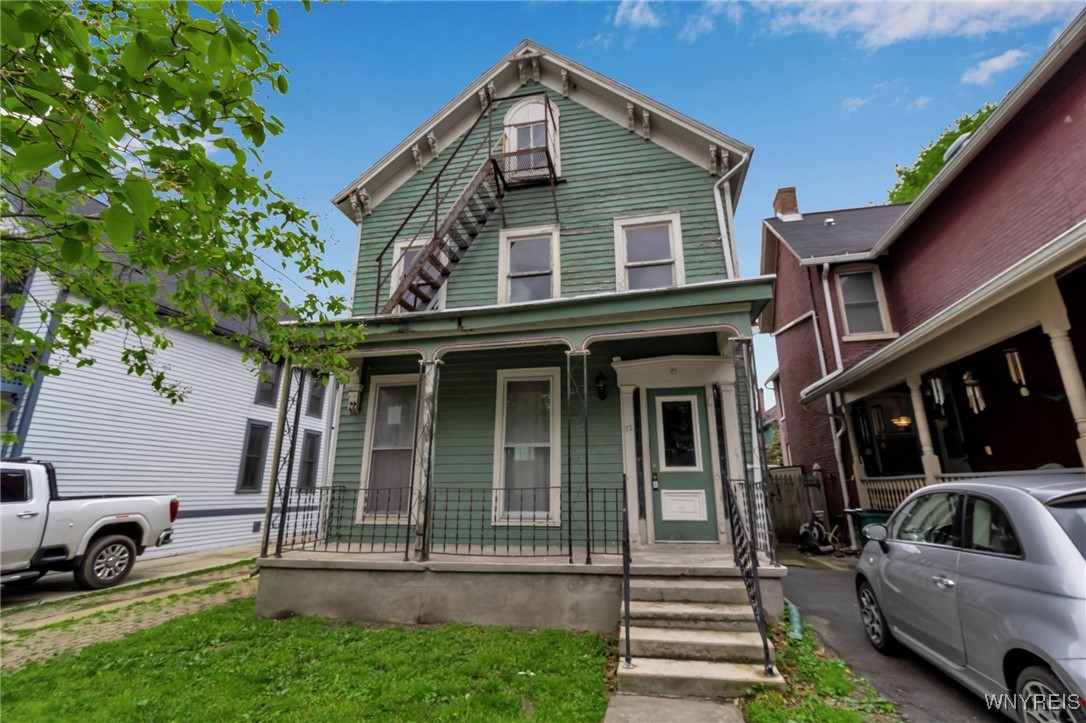 72 Mariner Street