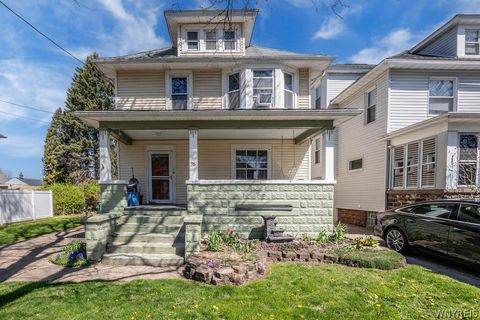 Photo of 76 Chipman Place, North Tonawanda, NY 14120 (MLS # B1679041)