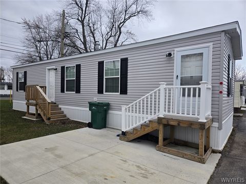 Mobile Home For Sale - 52 Shamrock Dr<br/> Lackawanna, NY 14218