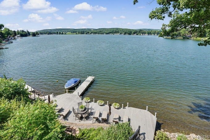 62 E Lake Road