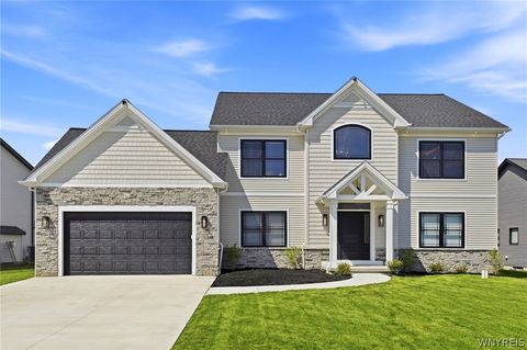 Photo of 60 Streamsong Court, Amherst, NY 14051 (MLS # B1680469)