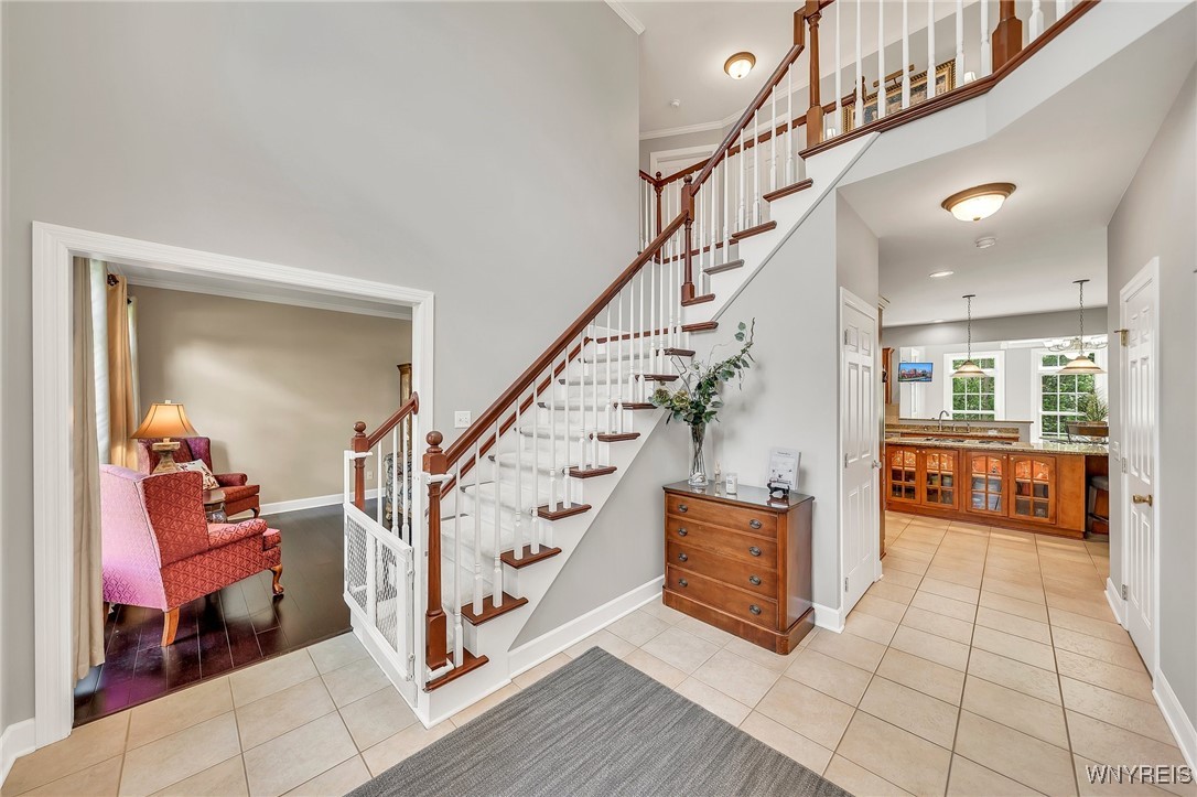 34 Hazelwood Court, Grand Island, New York image 3