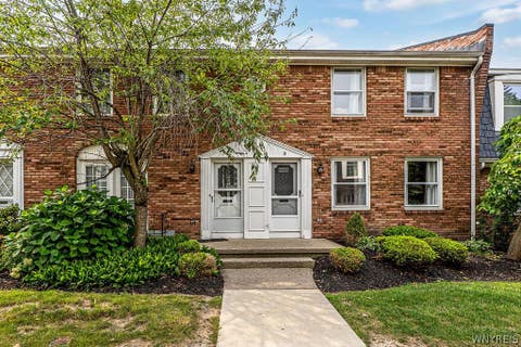 Photo of 50 Hamlin Sq SQ #D, Amherst, NY 14221 (MLS # B1706854)
