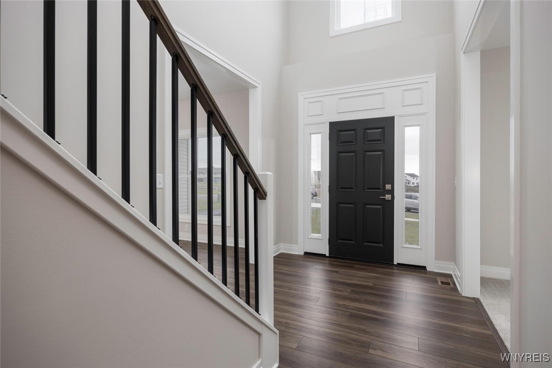 5405 Cooper Ridge, Hamburg, New York image 2