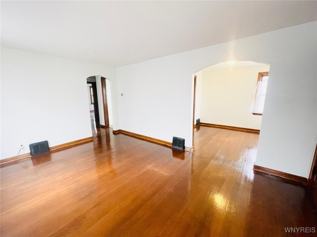 1176 Tonawanda Street