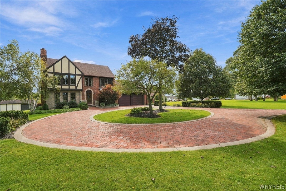 7292 Akron Road