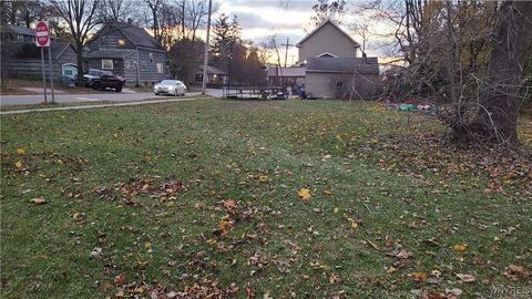 Photo of 3922 Bailey Avenue, Amherst, NY 14226 (MLS # B1651398)