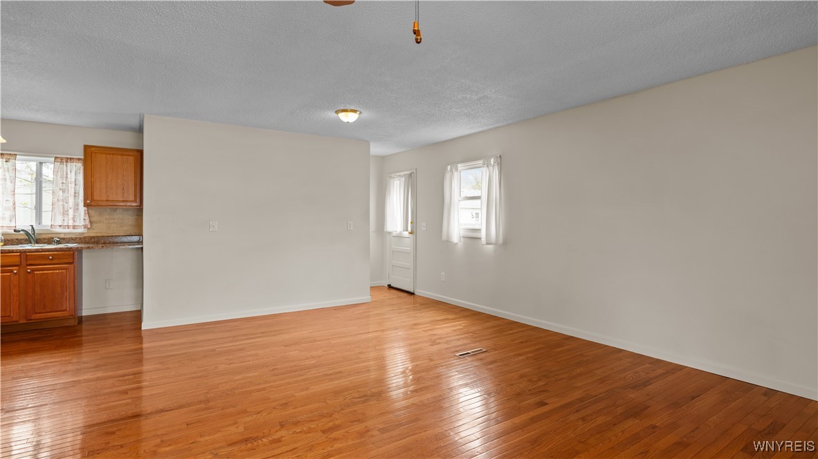 1350 Caravelle Drive, Niagara Falls, New York image 6