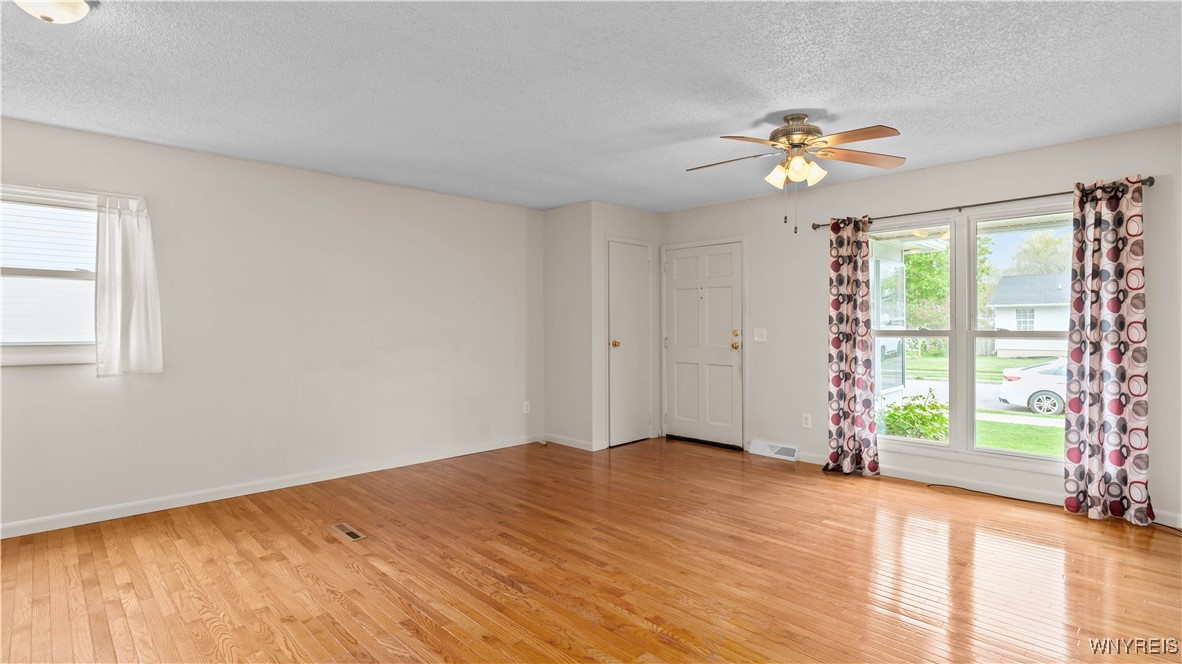 1350 Caravelle Drive, Niagara Falls, New York image 7
