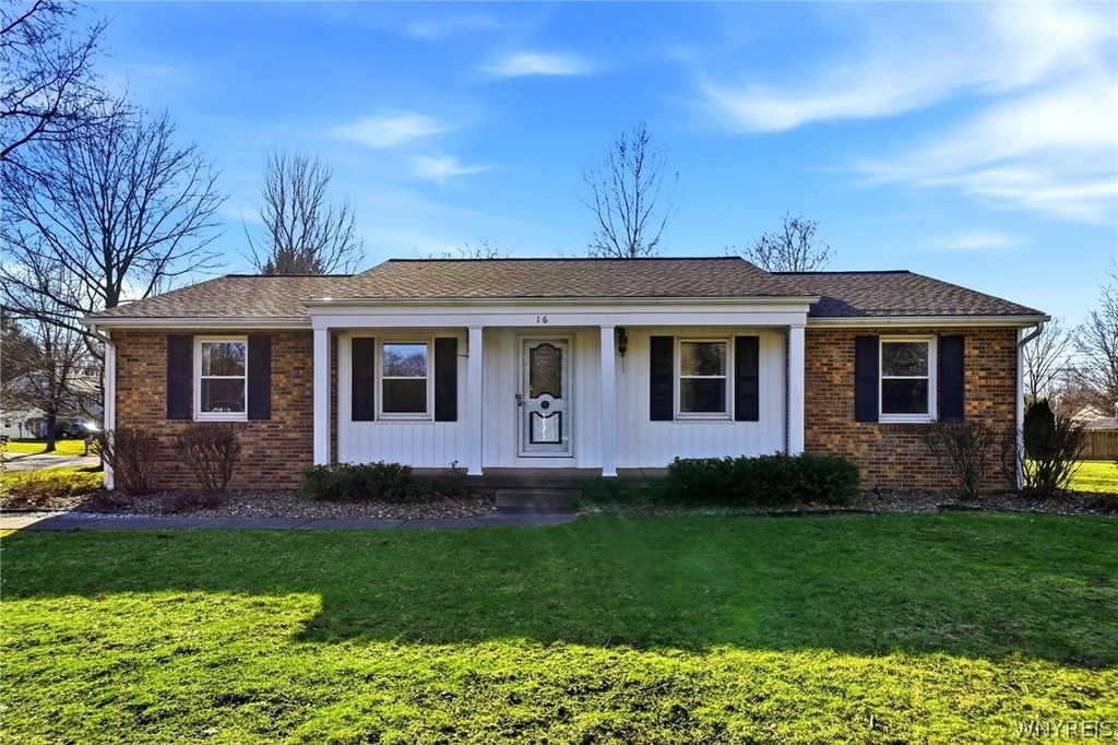 Photo of 16 Rolling Hills Drive, Orchard Park, NY 14127 (MLS # B1669644)