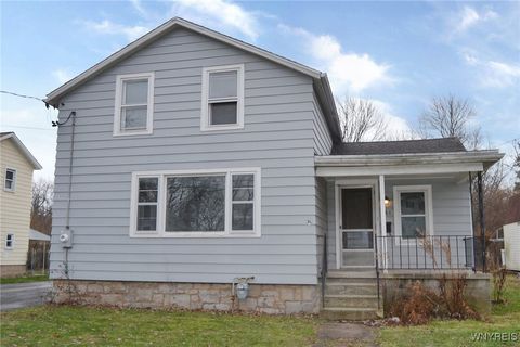 Photo of 161 Elmwood Avenue, Lockport City, NY 14094 (MLS # B1655816)