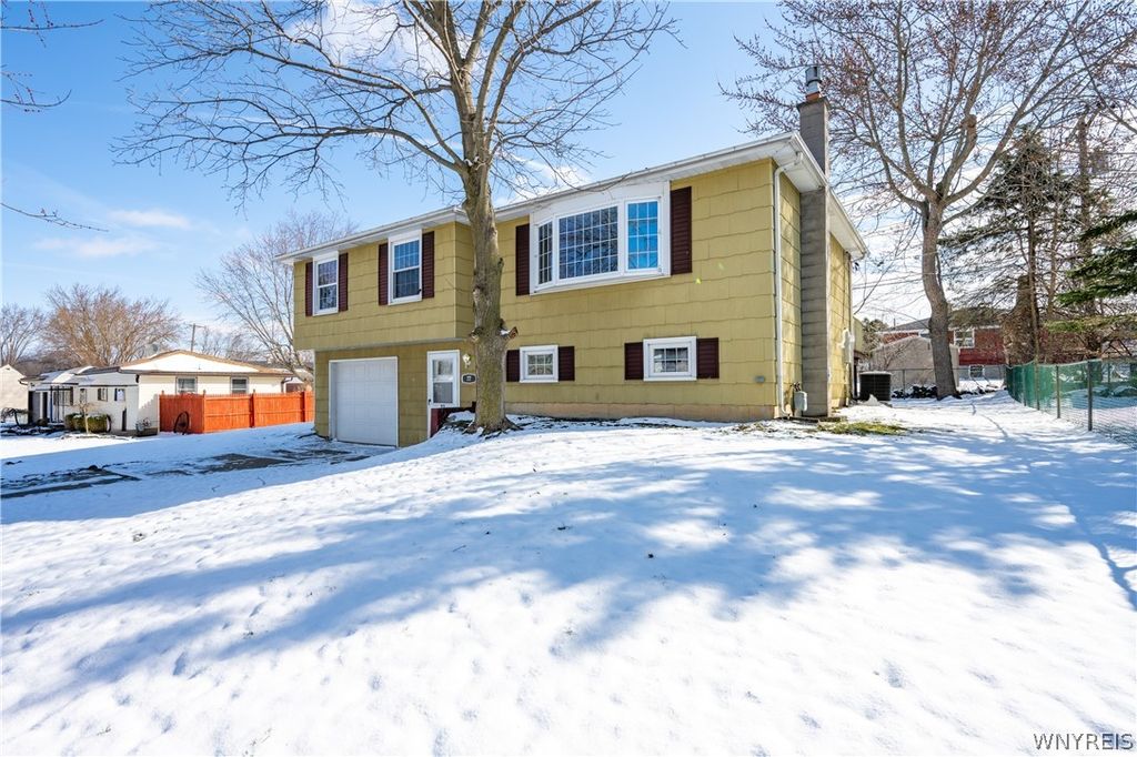Photo of 77 Roosevelt Avenue, West Seneca, NY 14224 (MLS # B1666535)