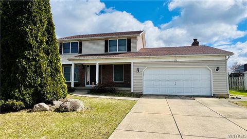 Homes For Sale - 204 Holiday Lane<br/> Hamburg, NY 14075