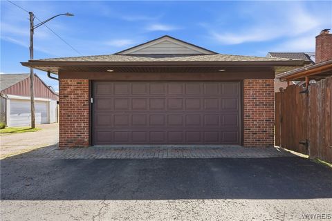 Tiny photo for 2702 Forest Avenue, Niagara Falls, NY 14301 (MLS # B1684769)