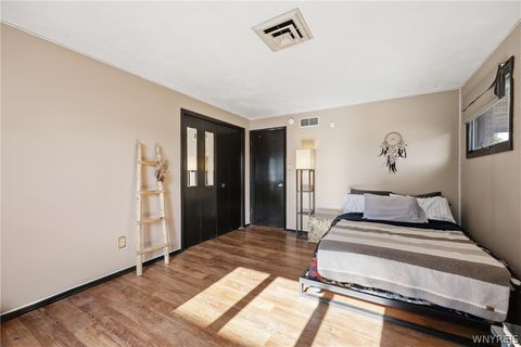 Tiny photo for 2702 Forest Avenue, Niagara Falls, NY 14301 (MLS # B1684769)