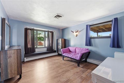 Tiny photo for 2702 Forest Avenue, Niagara Falls, NY 14301 (MLS # B1684769)