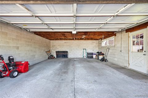 Tiny photo for 2702 Forest Avenue, Niagara Falls, NY 14301 (MLS # B1684769)
