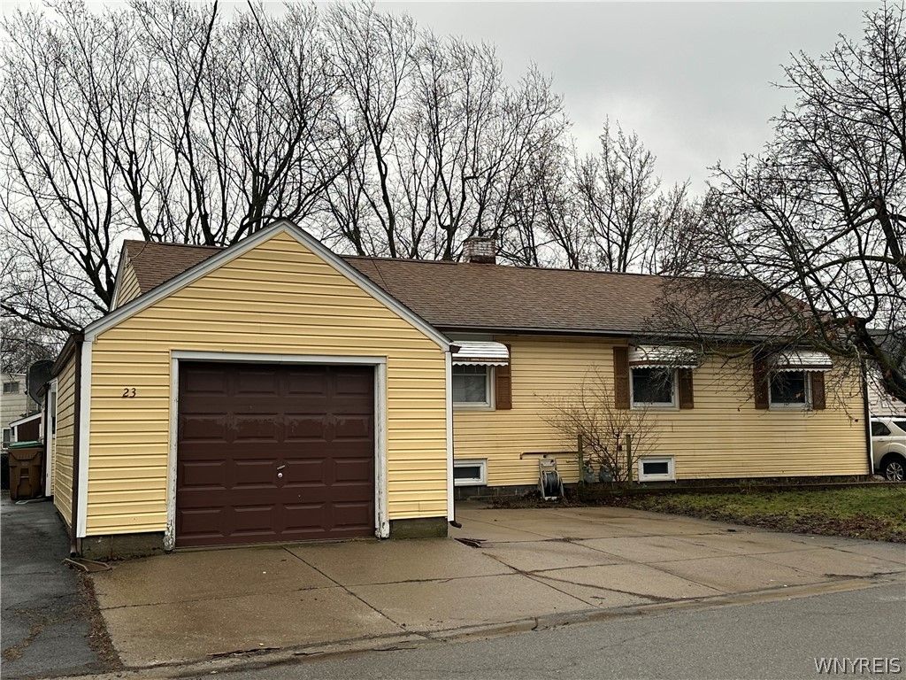 Photo of 23 Starcrest Drive #21, Cheektowaga, NY 14225 (MLS # B1668140)