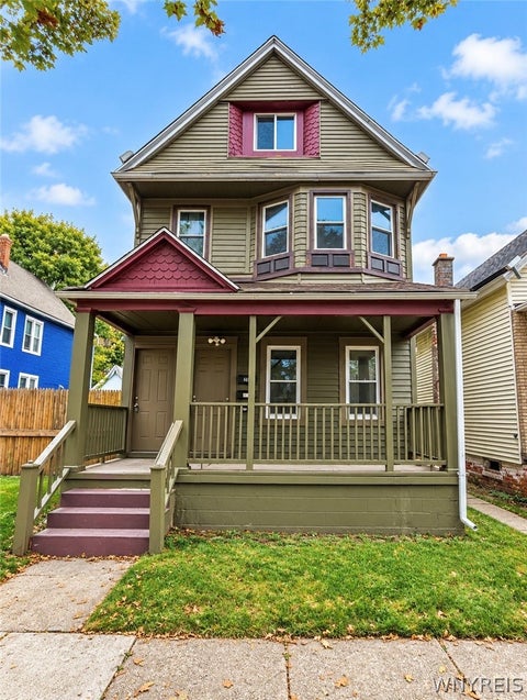 Photo of 163 16th Street, Buffalo, NY 14213 (MLS # B1716681)