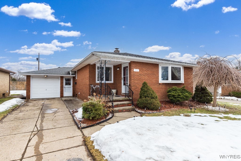 91 Ceil Drive, Cheektowaga, New York image 2